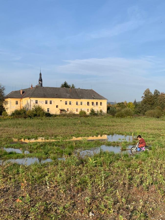 Ferienwohnung Zamek Ruda na Moravě Exterior foto